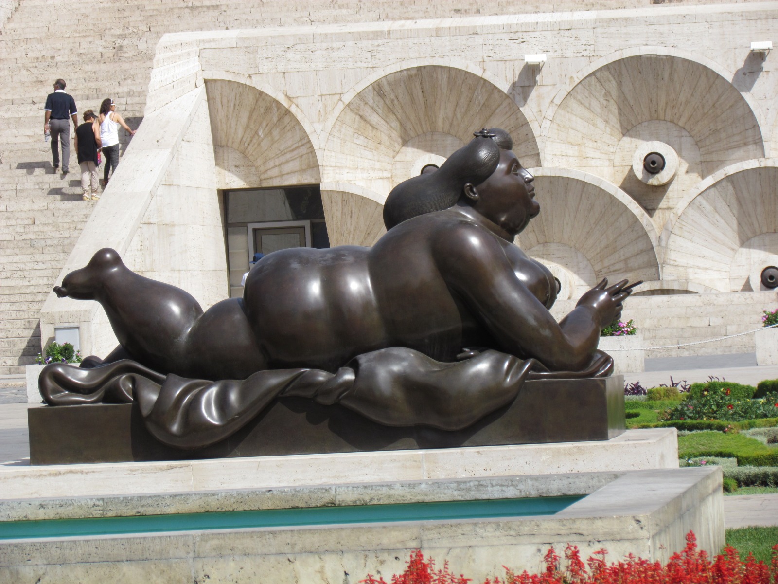 Yerevan - Cascade complex - Fernando Botero's statue