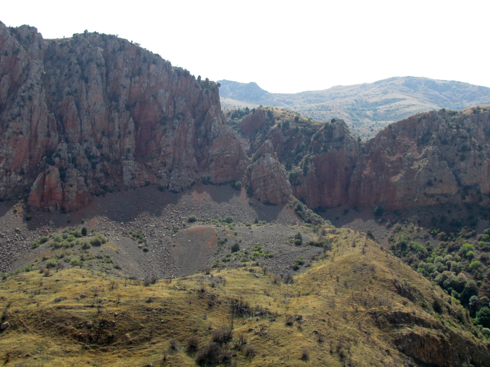 Noravank monastery - Surroundings