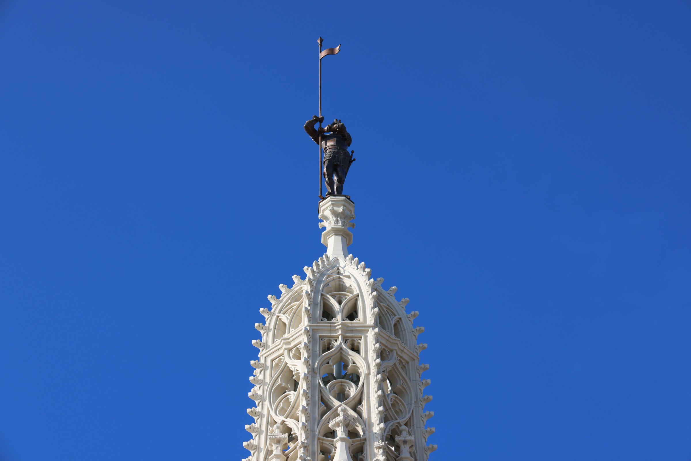 Ministry of Finance - Statue