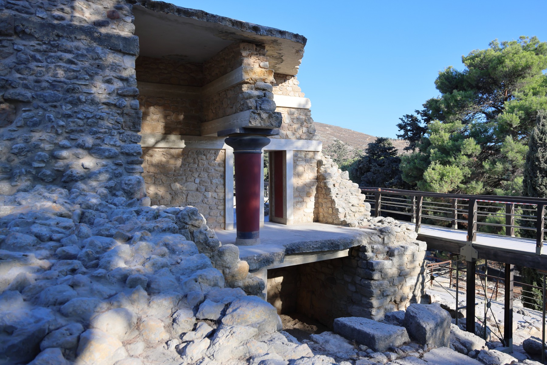 Knossos palace