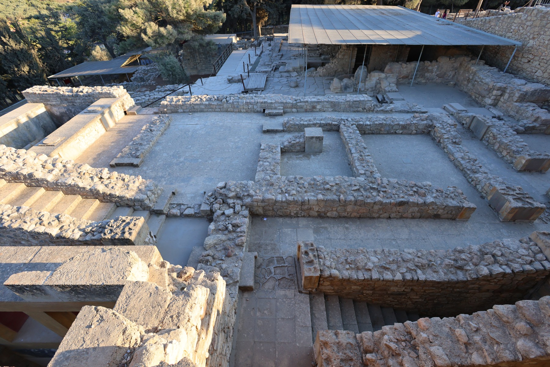 Knossos palace