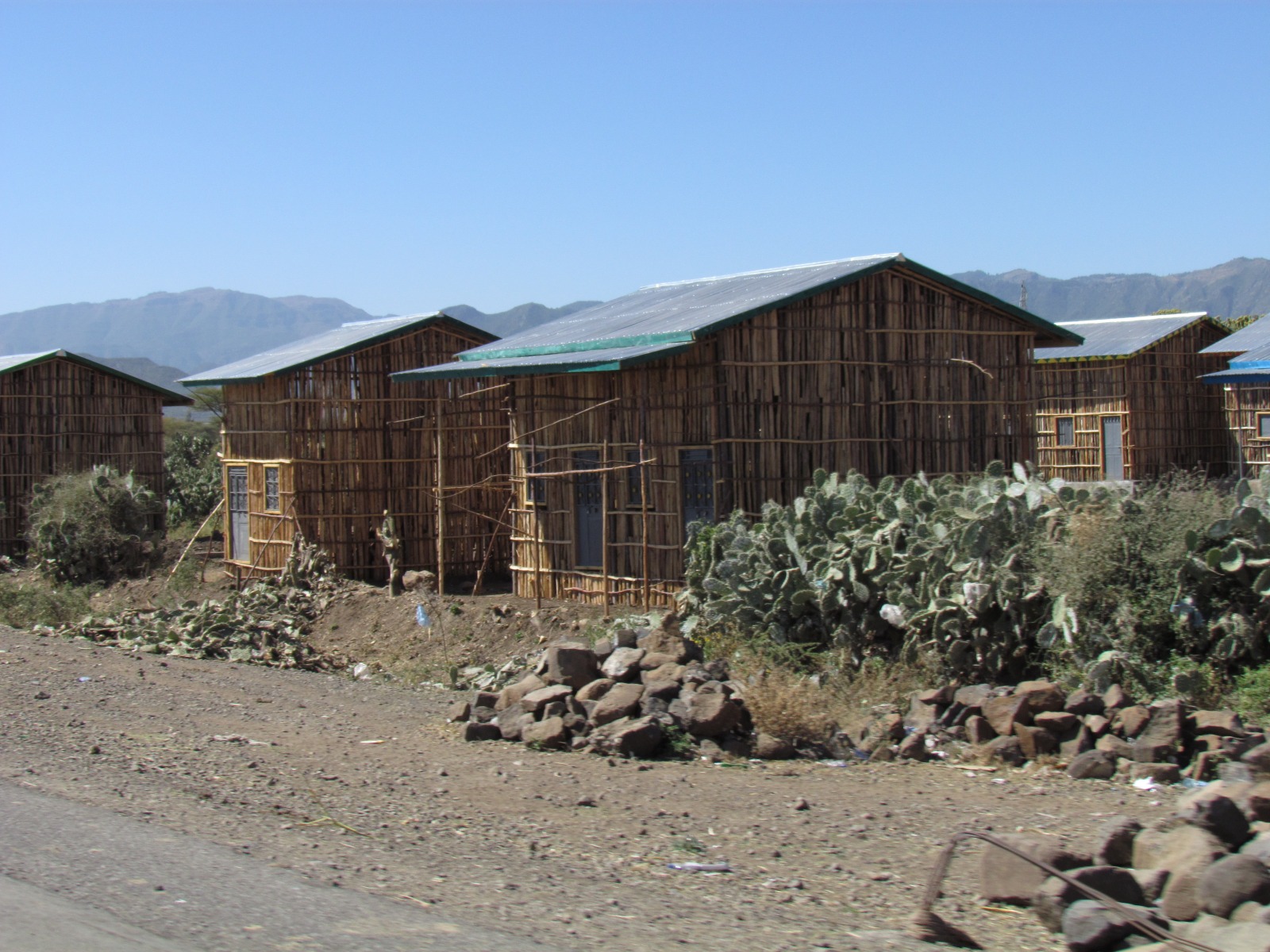 Near Maychew - Houses