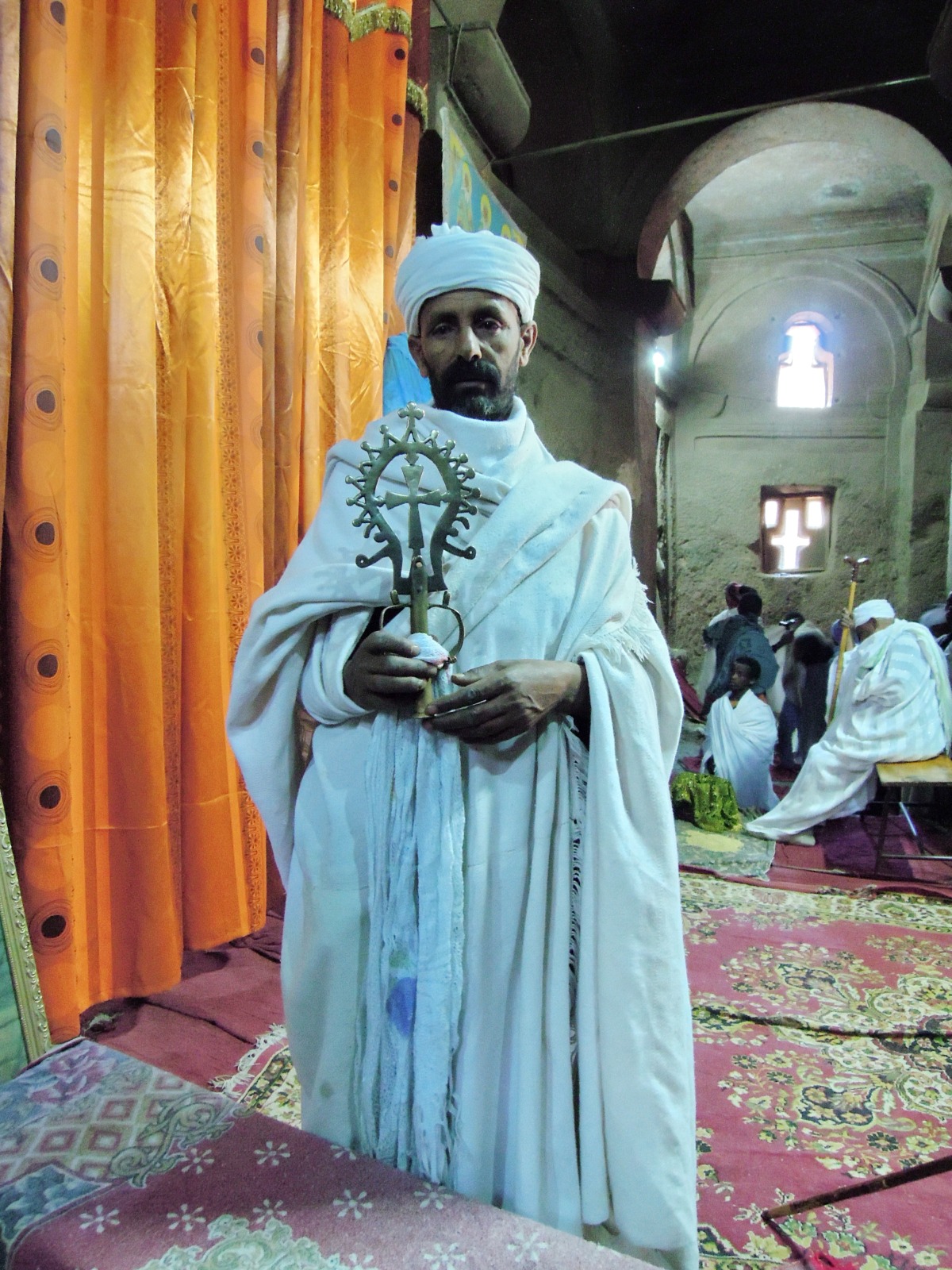 Lalibela - Biete Medhane Alem - Priest