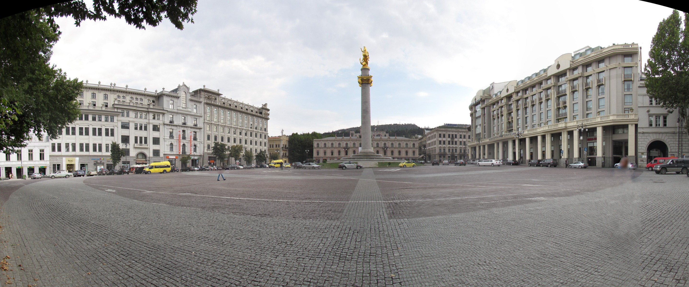Tbilisi - Freedom square with the statue of St.George