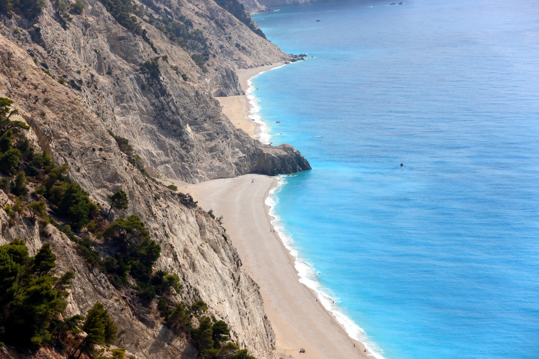 Egremni beach
