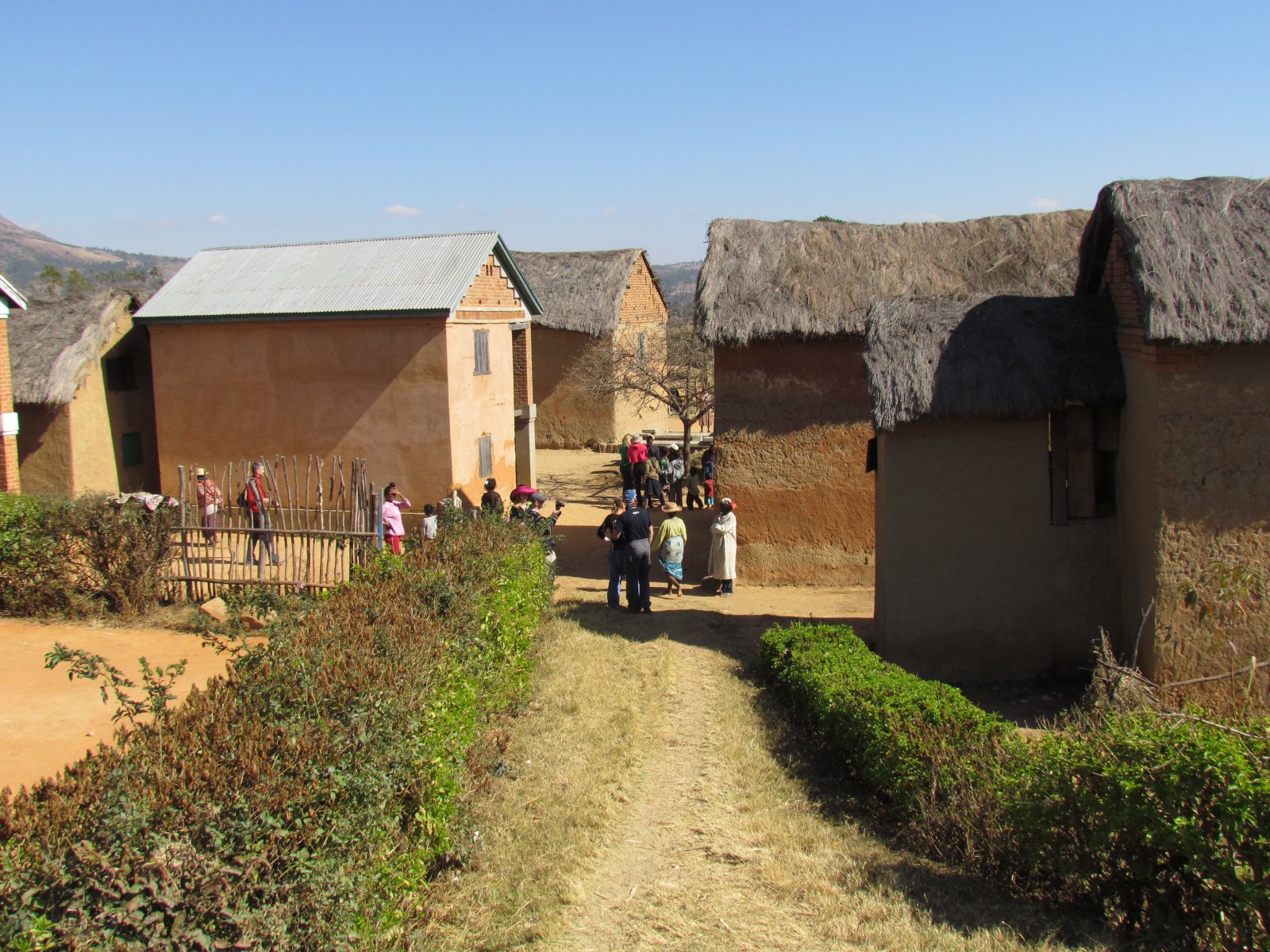 Manandoana village