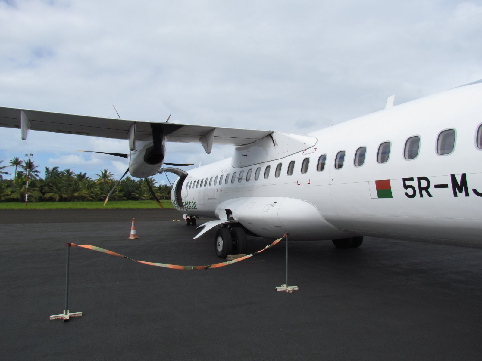 Ile Sainte Marie - Airplane