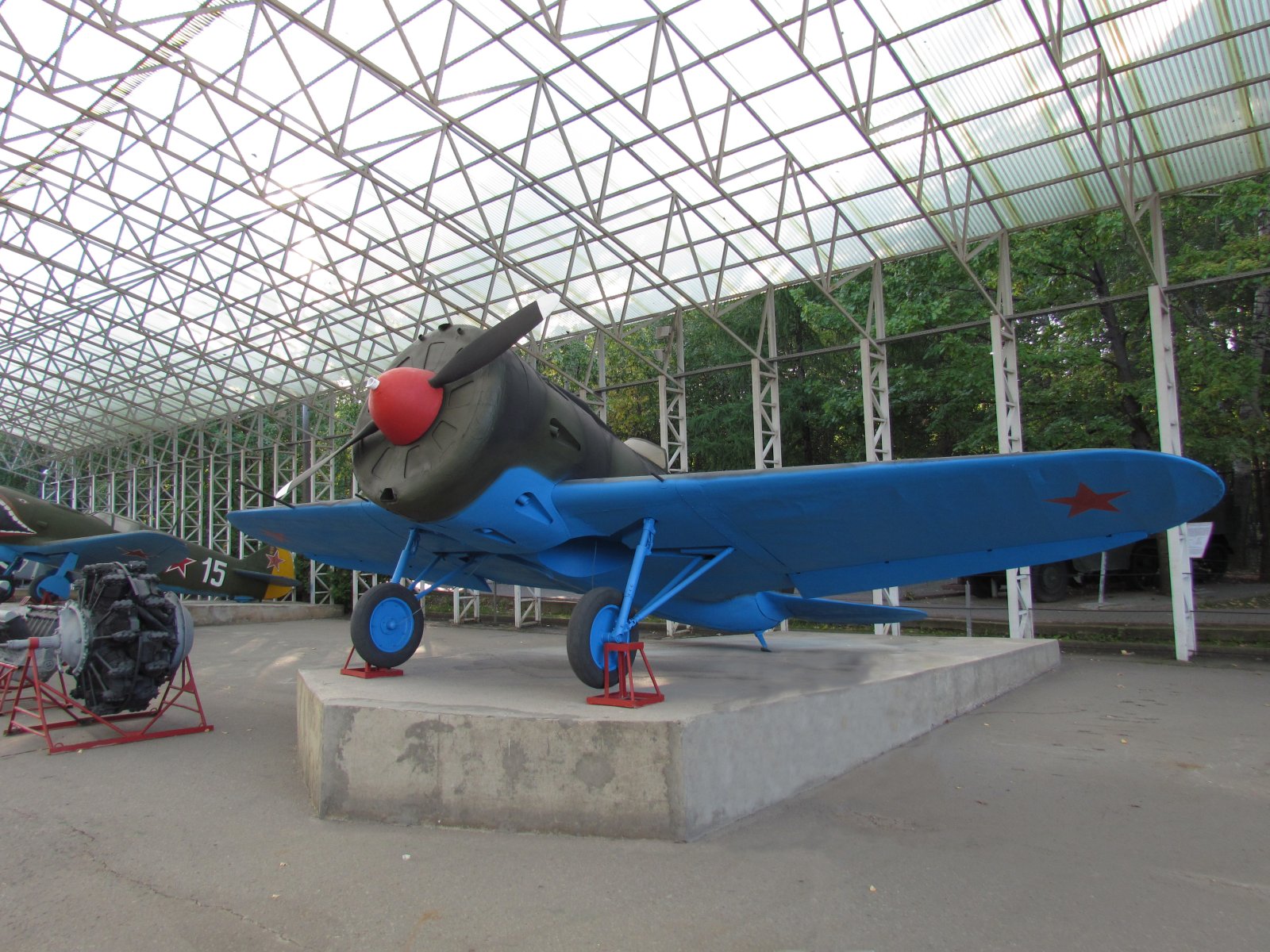 Poklonnaya Hill - Museum of the Great Patriotic War - Polikarpov I-16 type 10 fighter