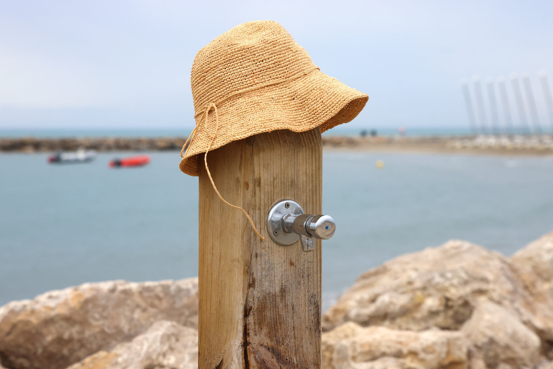 Saintes-Maries-de-la-Mer - Hat on hydrant