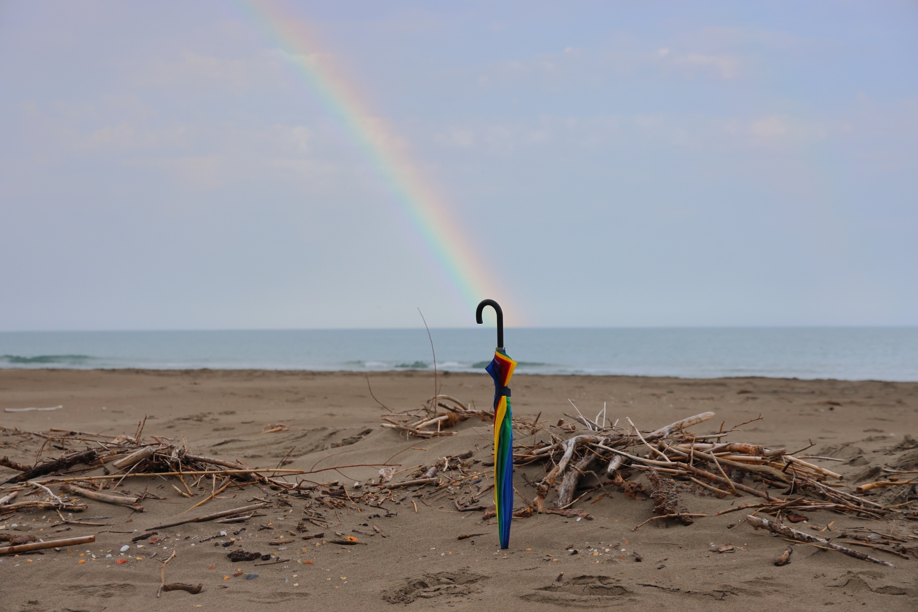 Saintes-Maries-de-la-Mer - Rainbow with umbrella