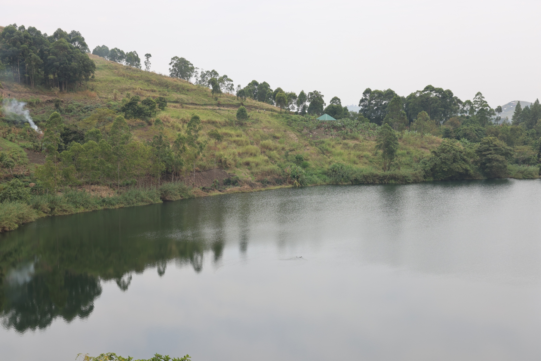 Uganda - Near Amabere caves - Lake