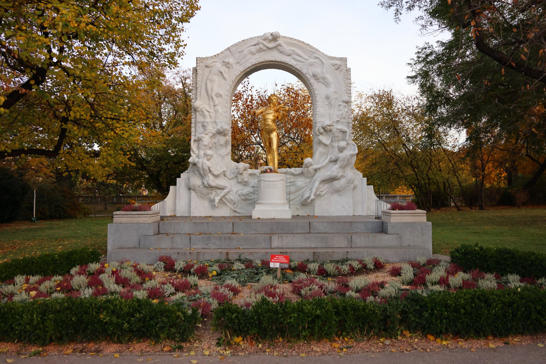 Stadtpark - Johann Strauss Monument