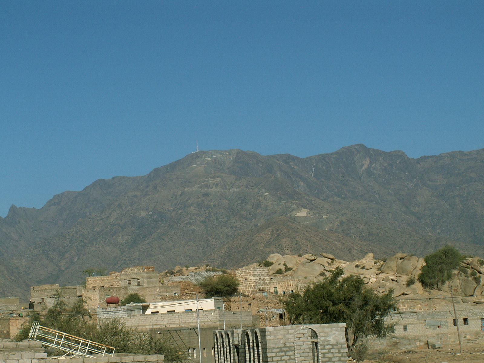 Near Lawdar