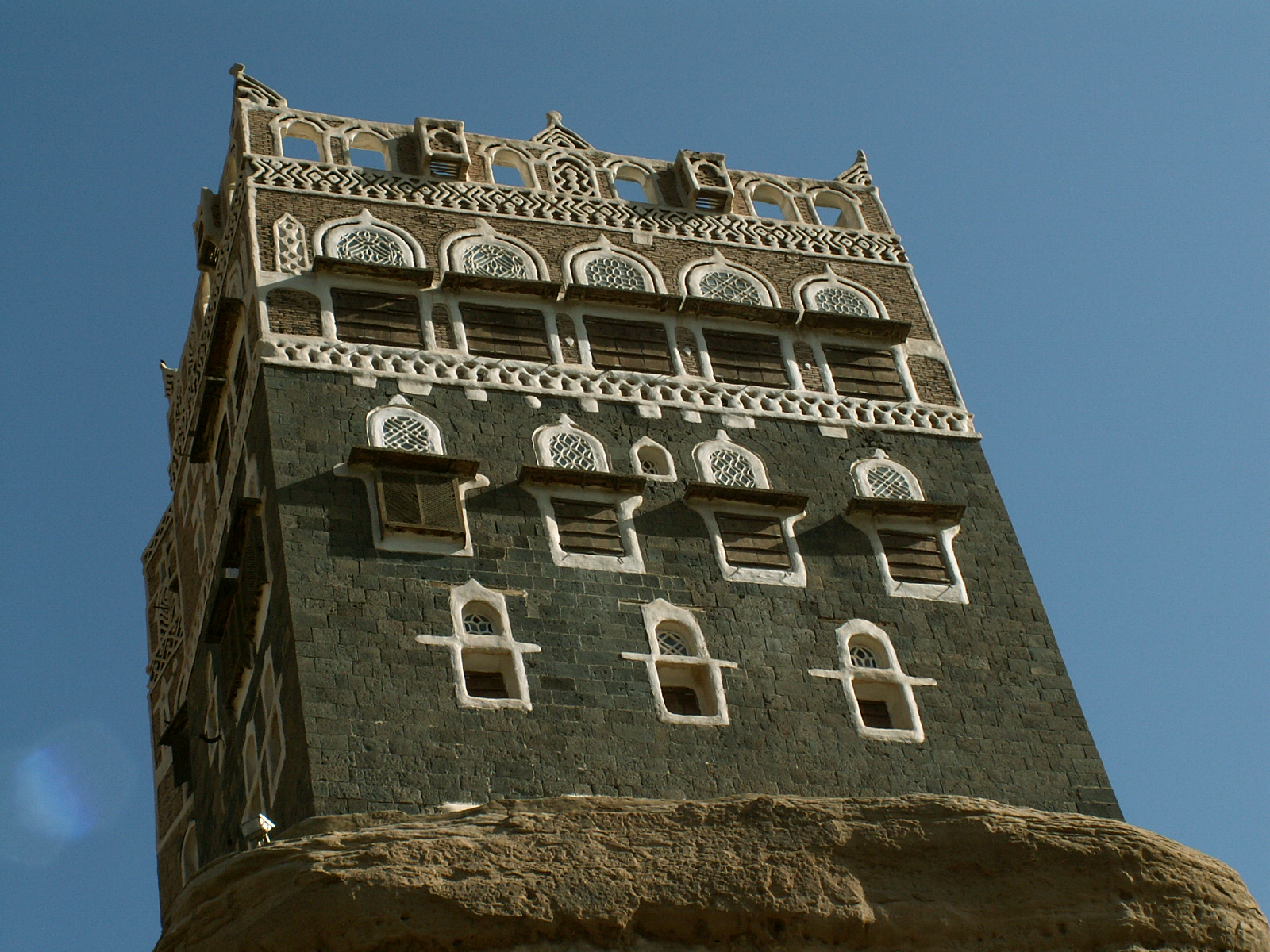 Wadi Dhar - Dar al Hajjar